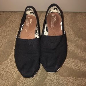 Black Canvas Women’s Classic
